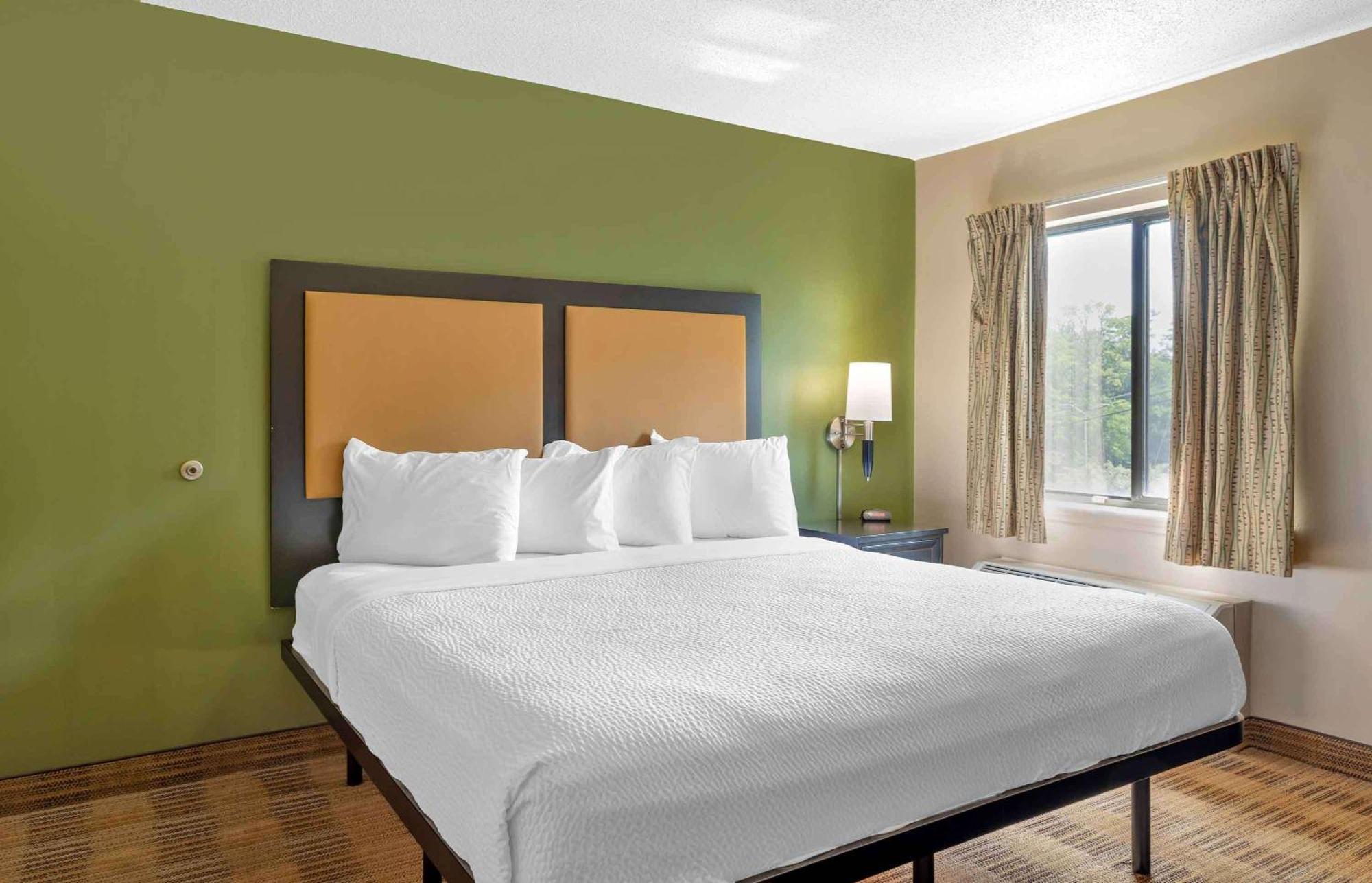 Extended Stay America Suites - Chicago - Lombard - Yorktown Center Exterior photo