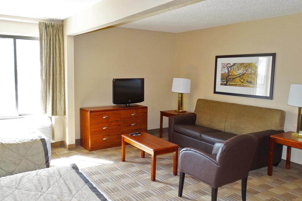 Extended Stay America Suites - Chicago - Lombard - Yorktown Center Exterior photo